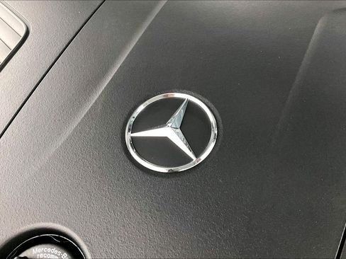 New 2026 Mercedes-Benz GLC 300 GLC 300 image 17