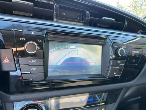 Used 2015 Toyota Corolla L image 31