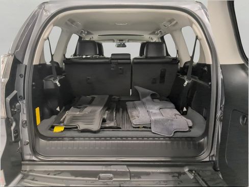 Used 2018 Lexus GX 460 Premium w/ Premium Package AWD/4WD image 29