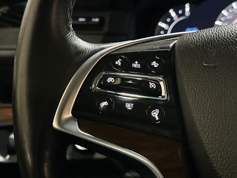 Used 2018 Cadillac Escalade ESV Luxury image 37