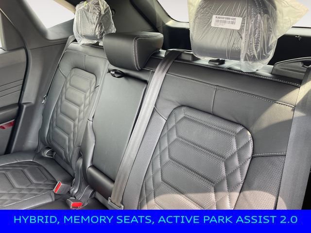 New 2024 Ford Escape SE w/ PHEV Premium Package FWD image 15