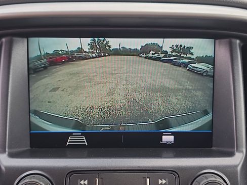 Used 2022 Chevrolet Colorado LT image 20