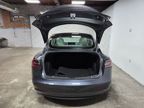 Used 2023 Tesla Model 3 Performance image 39