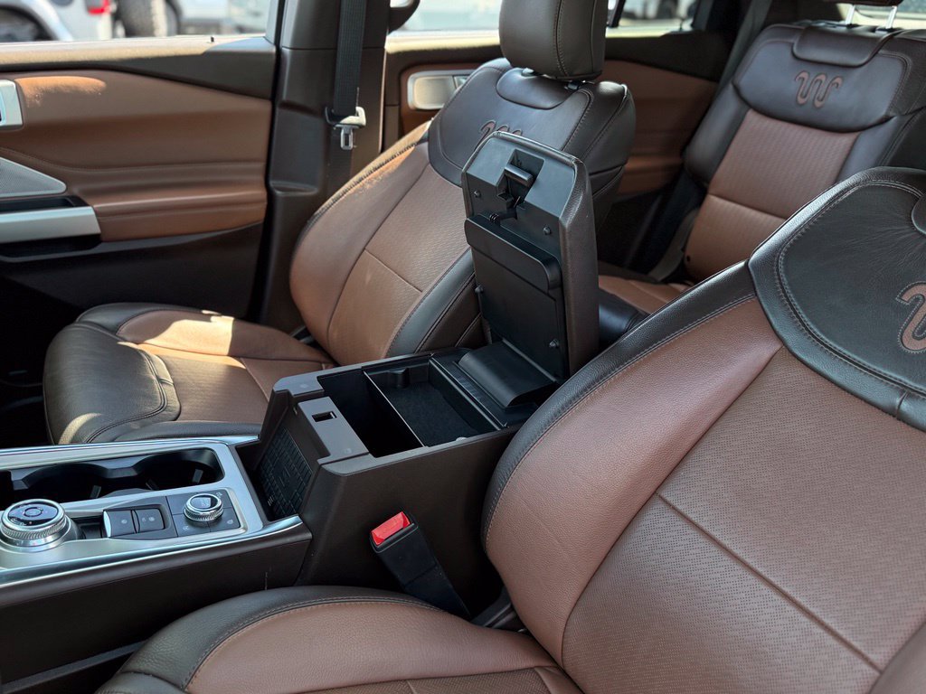 Certified 2021 Ford Explorer King Ranch w/ Premium Technology Package AWD/4WD image 31