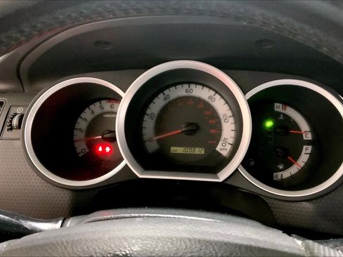 Used 2013 Toyota Tacoma 4x4 Access Cab w/ SR5 Pkg image 26