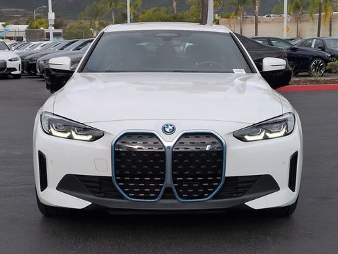 Used 2023 BMW i4 eDrive35 RWD image 3