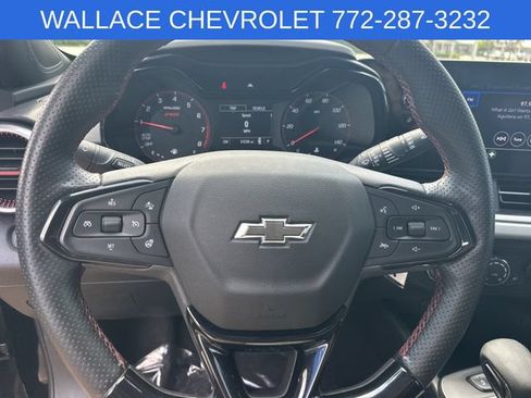 Used 2024 Chevrolet Trax RS FWD image 16