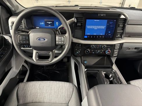 New 2026 Ford F250 XLT w/ XLT Premium Package AWD/4WD image 8