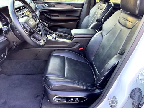 Used 2021 Jeep Grand Cherokee L Overland w/ Advanced Protech Group III image 13