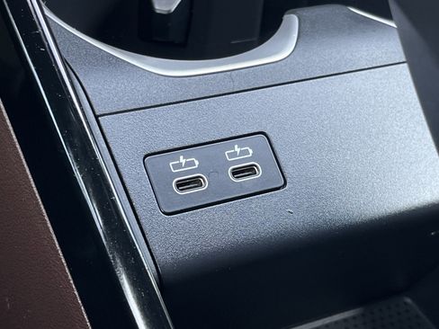 Used 2025 BMW X1 xDrive28i w/ Technology Package image 8