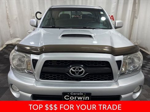 Used 2011 Toyota Tacoma 4x4 Double Cab w/ TRD Sport Pkg image 2
