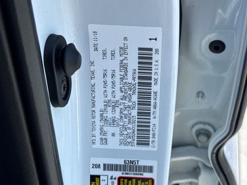 Used 2019 Toyota Tacoma SR5 RWD image 27