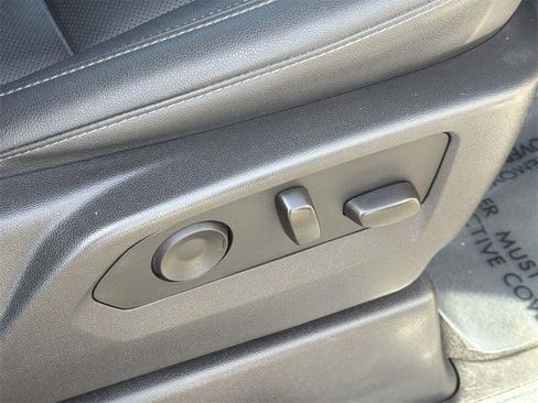 Used 2024 GMC Sierra 1500 SLT image 33