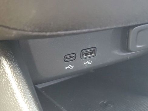 Used 2024 Buick Envista Sport Touring w/ Convenience I Package FWD image 22