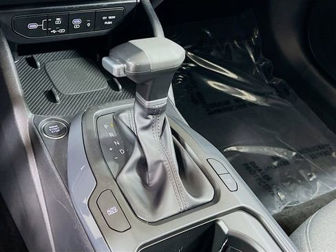 Certified 2025 Kia K4 EX image 16