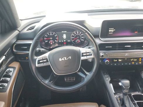 Certified 2022 Kia Telluride SX w/ SX Prestige Package AWD/4WD image 14
