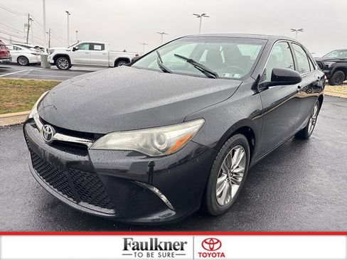 Certified 2016 Toyota Camry image 3