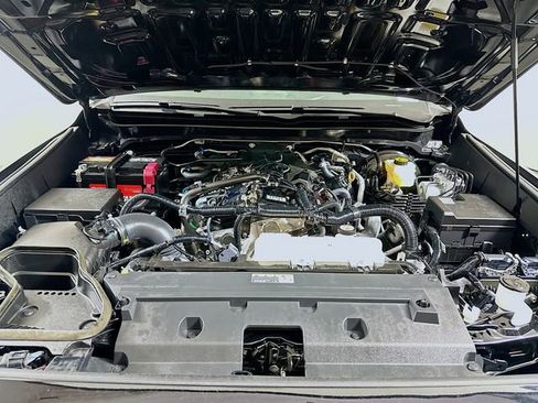 Used 2024 Toyota Tacoma TRD Off-Road image 32