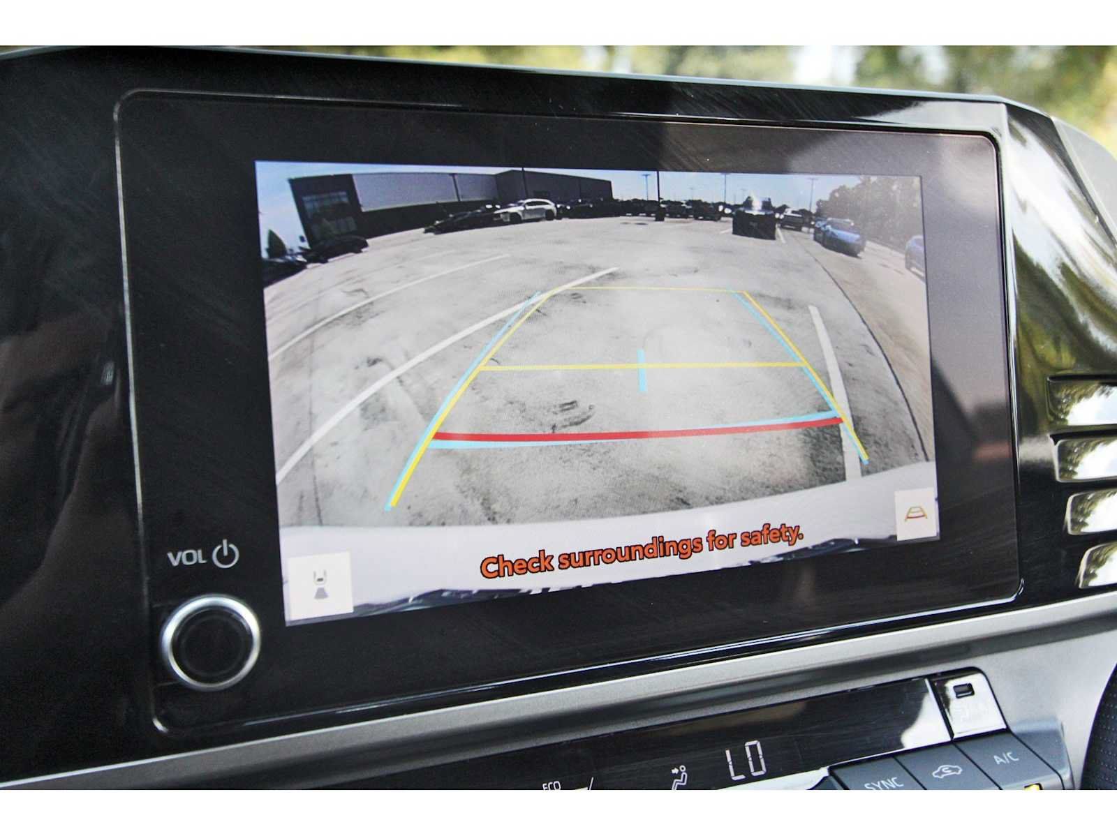 Used 2025 Toyota Camry SE FWD image 23