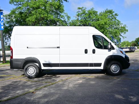 New 2026 RAM ProMaster 3500 w/ Cold Weather Group FWD image 15