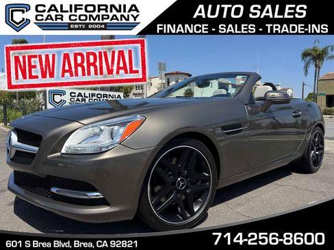 Used 2016 Mercedes-Benz SLK 300 w/ Premium 1 Package image 1