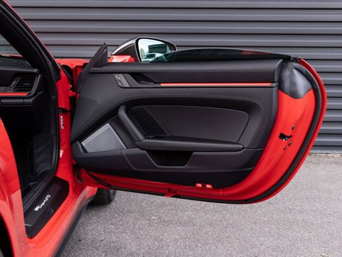 Certified 2025 Porsche 911 Targa 4 GTS image 29