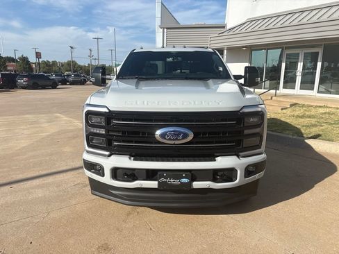 Used 2026 Ford F250 Platinum AWD/4WD image 3