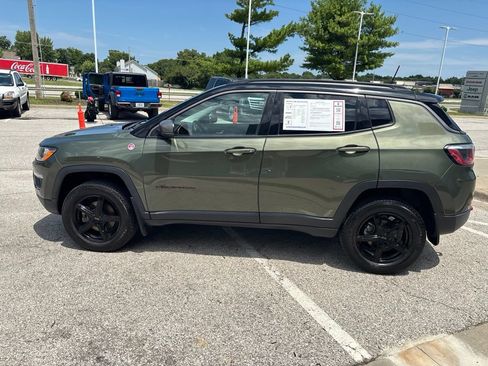 Used 2019 Jeep Compass Trailhawk AWD/4WD image 18