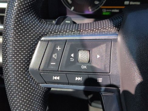 Used 2023 Mitsubishi Outlander SE image 19