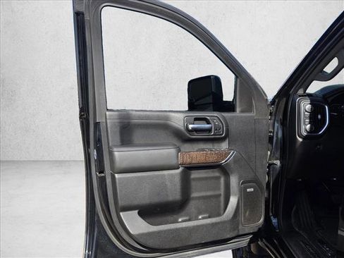 Used 2021 GMC Sierra 3500 Denali w/ Denali Black Diamond Edition image 11