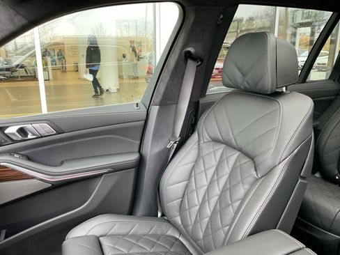 Used 2026 BMW X7 xDrive40i w/ Executive Package AWD/4WD image 27