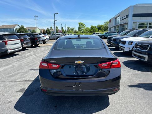 Used 2022 Chevrolet Malibu LS FWD image 6