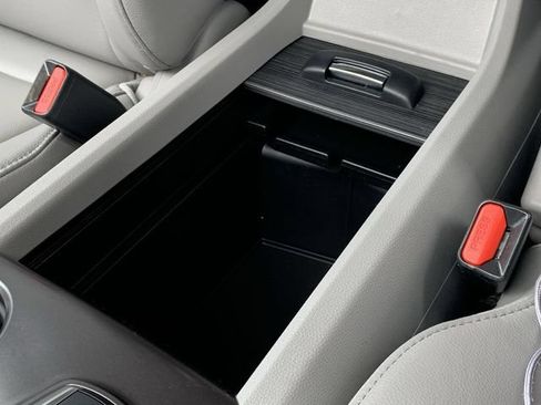 Used 2021 Honda Pilot Special Edition image 11