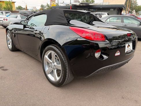 Used 2006 Pontiac Solstice Convertible w/ Premium Package RWD image 5
