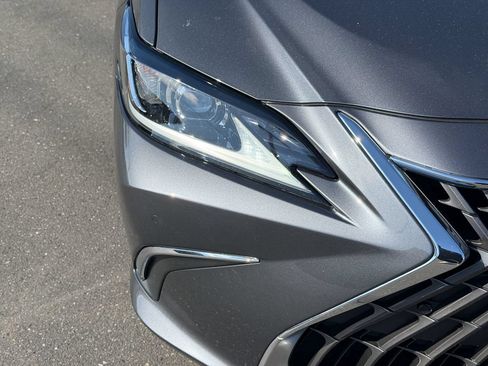 Used 2023 Lexus ES 350 w/ Premium Package FWD image 5