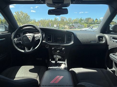 Used 2015 Dodge Charger SXT RWD image 18