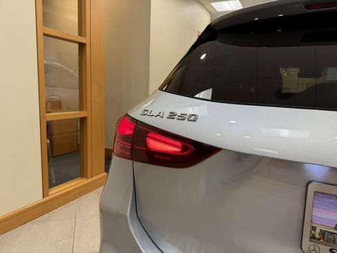 Used 2025 Mercedes-Benz GLA 250 image 6