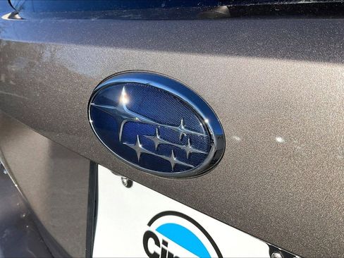 Certified 2024 Subaru Forester Limited image 29
