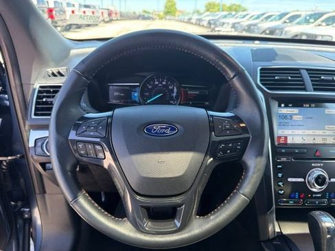 Used 2018 Ford Explorer Sport w/ Equipment Group 401A AWD/4WD image 29