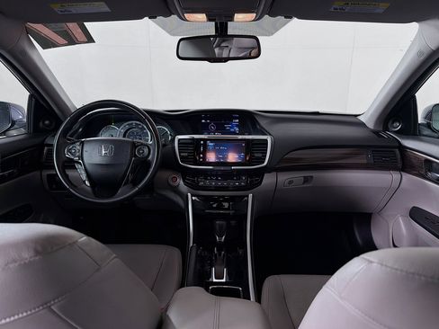 Used 2017 Honda Accord EX-L image 24