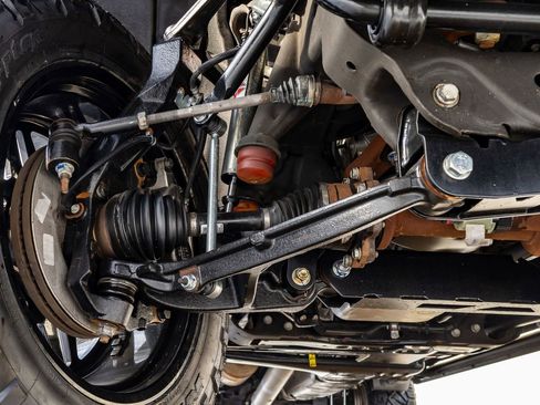 Used 2024 GMC Sierra 2500 Denali Ultimate image 13