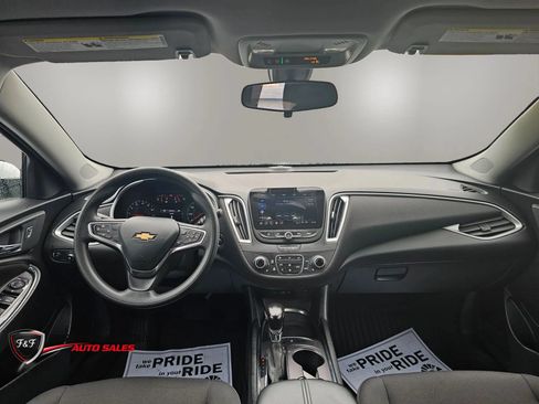Used 2022 Chevrolet Malibu LT FWD image 15