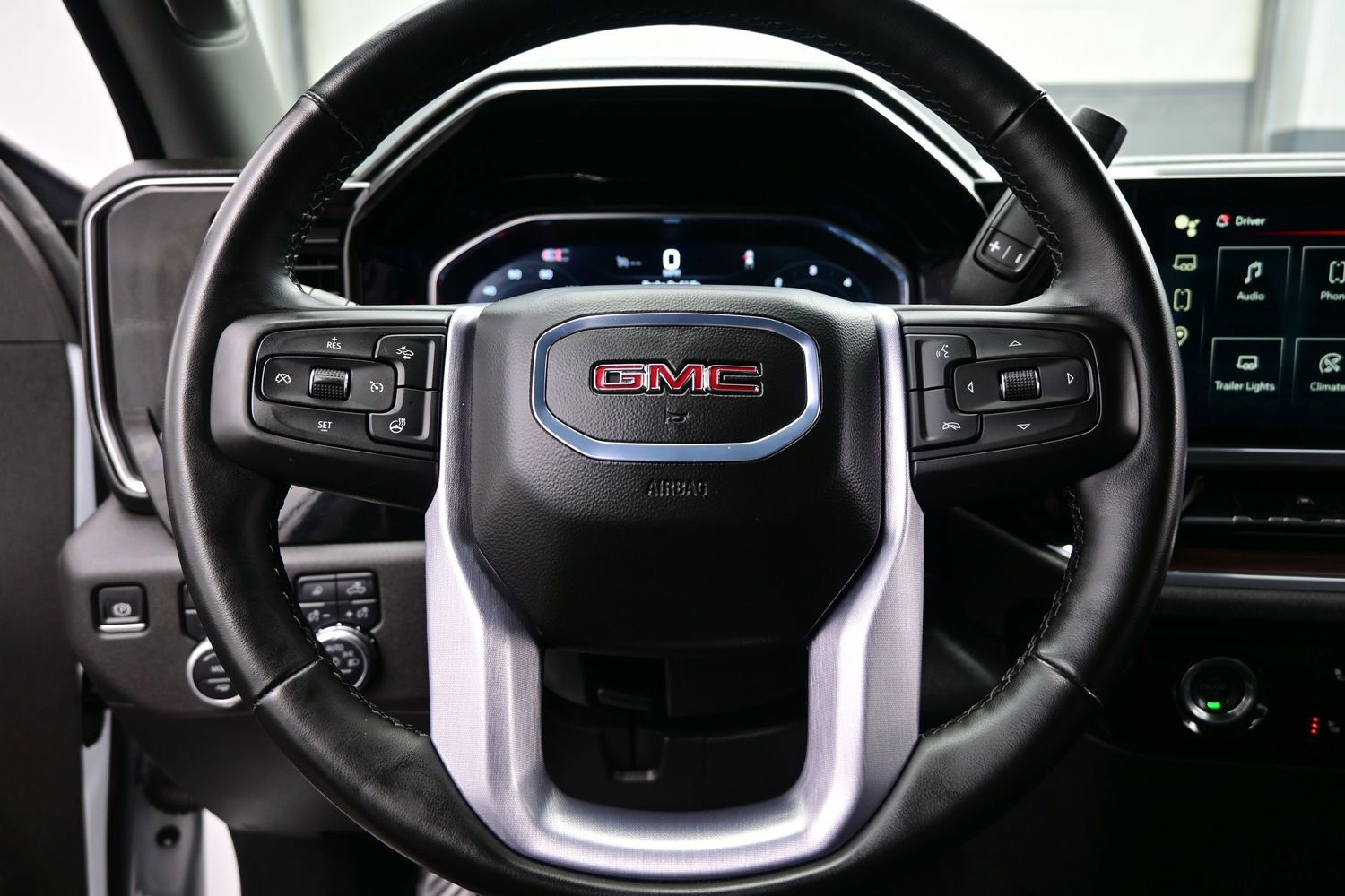 Used 2024 GMC Sierra 1500 SLT AWD/4WD image 25