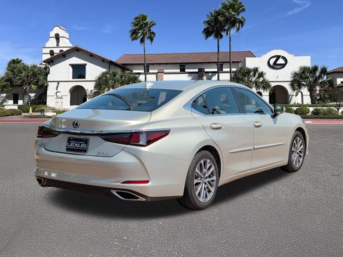 Used 2022 Lexus ES 350 w/ Accessory Package 2 FWD image 2
