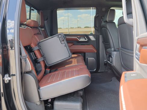 Used 2024 GMC Sierra 2500 Denali Ultimate w/ Max Trailering Package image 40