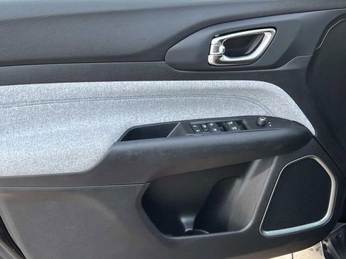 Used 2022 Jeep Compass Latitude w/ Convenience Group image 9