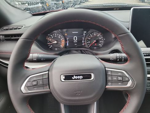 New 2025 Jeep Compass Trailhawk w/ Sun & Sound Group image 28