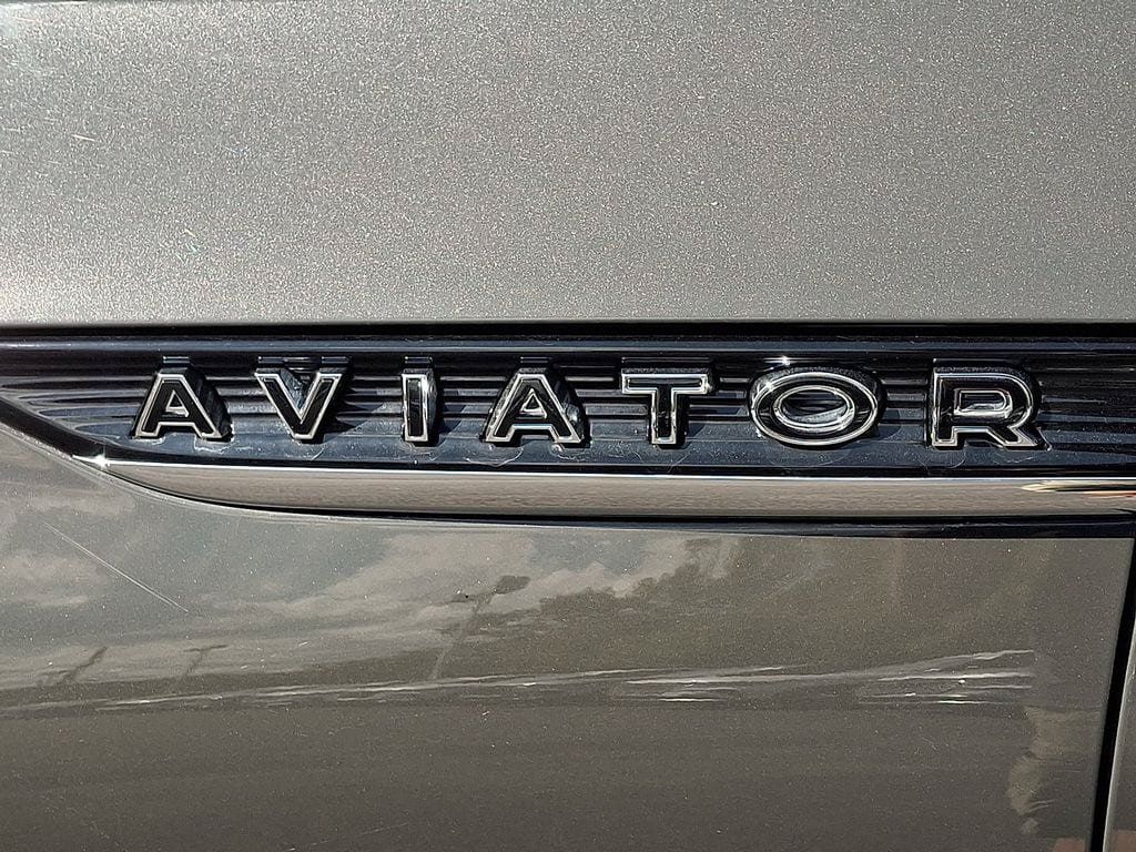 Certified 2023 Lincoln Aviator Black Label w/ Dynamic Handling Package AWD/4WD image 31