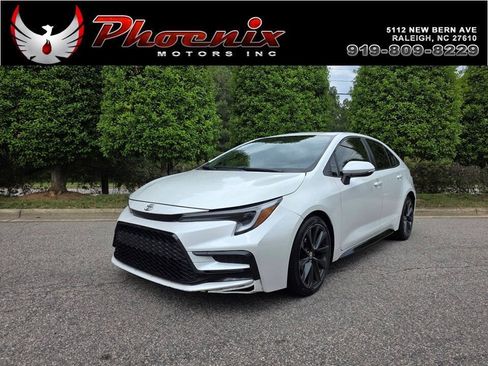 Used 2023 Toyota Corolla XSE FWD image 1