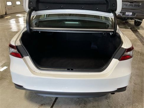 Used 2023 Toyota Camry LE image 22